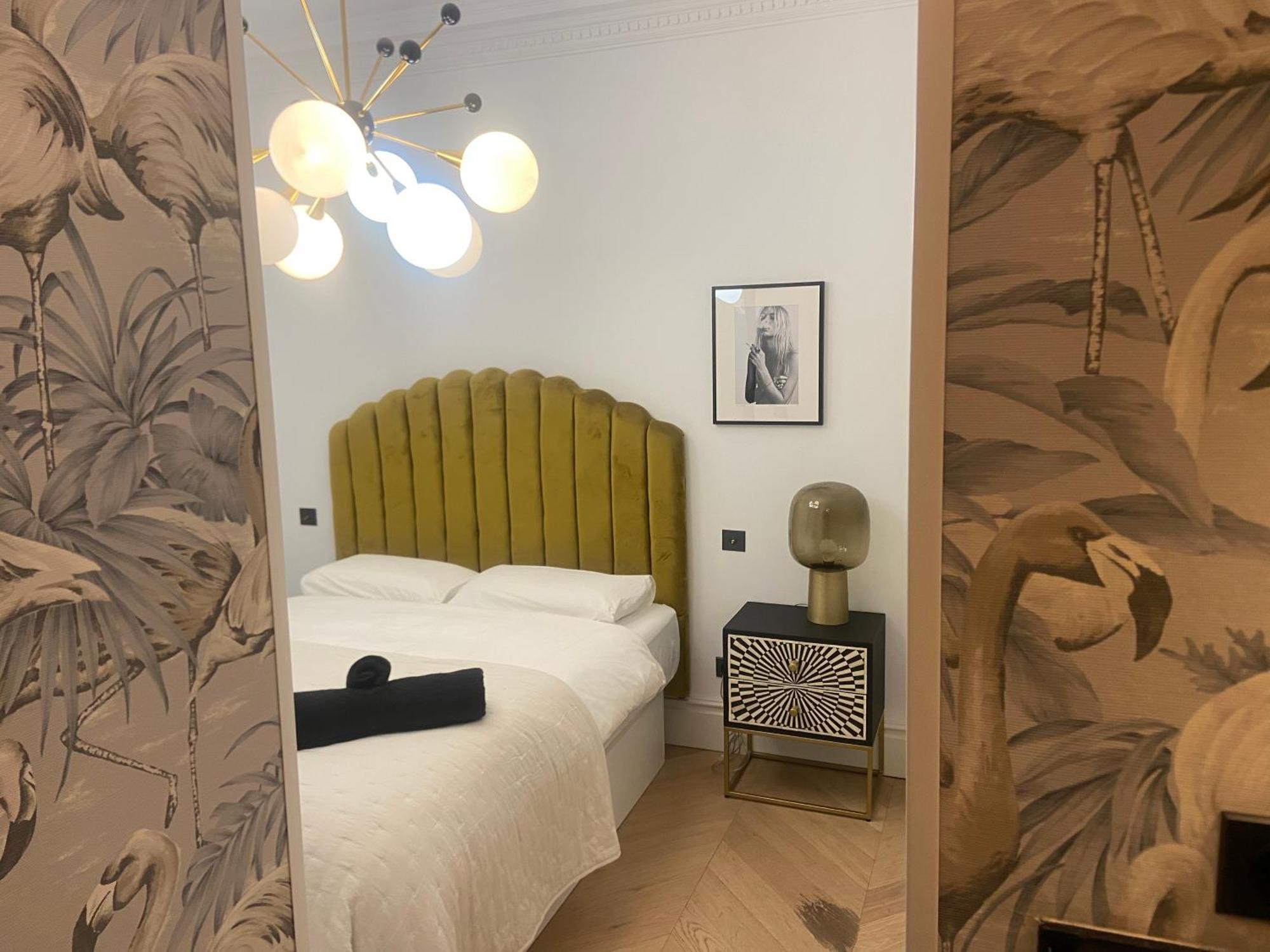 Luxury Apartment In Gran Via Madrid Exteriör bild